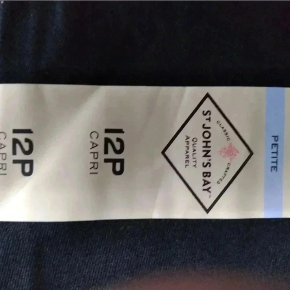 St.John's Bay | black secretly slender mid rise capri - Picture 7 of 7